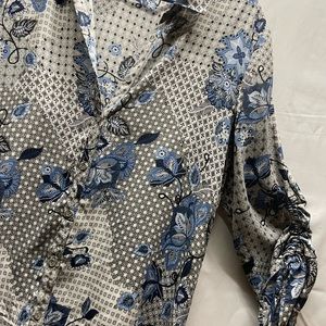 Roz & Ali large blue and gray blouse